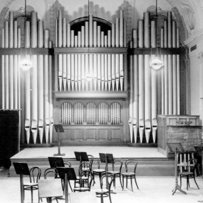 Historical image of the concert hall in John Carpenter Street
